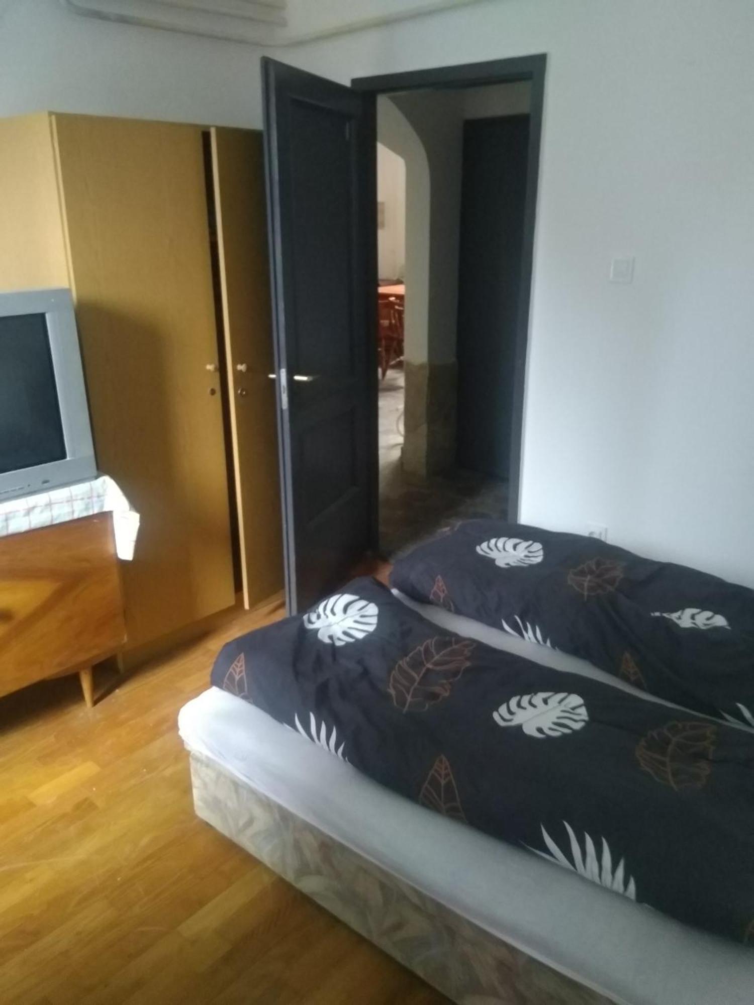 Diosgyor Castle Guesthouse Miskolc Extérieur photo